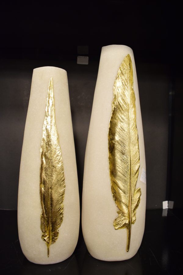 DSC_0765 White Ceramic Vases with Golden Feather Embellishments